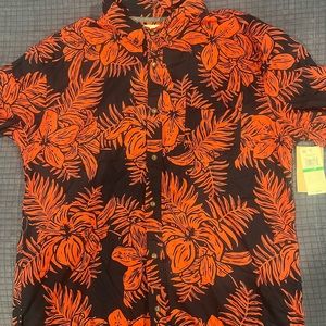 Blue and orange Levi’s Hawaiian pattern shirt